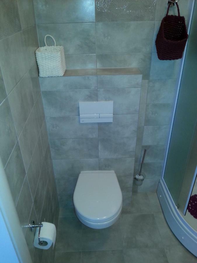 Studio Apartment Luce Marina Bagian luar foto